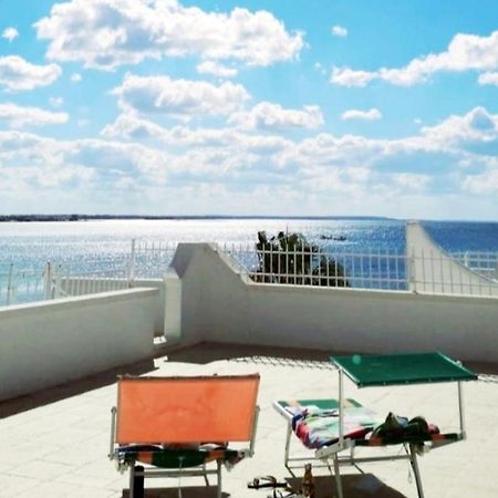 Torre Lapillo Fronte Mare In Centro With Covered Parking トッレ・ラピッロ エクステリア 写真