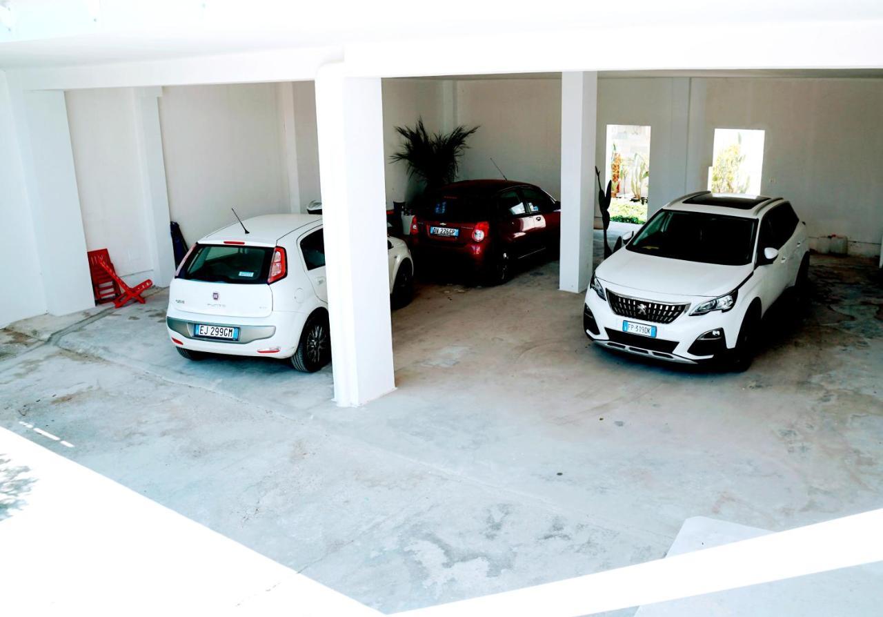 Porto Cesareo Appartamento Panoramico Fronte Mare Con Parcheggio Coperto トッレ・ラピッロ エクステリア 写真
