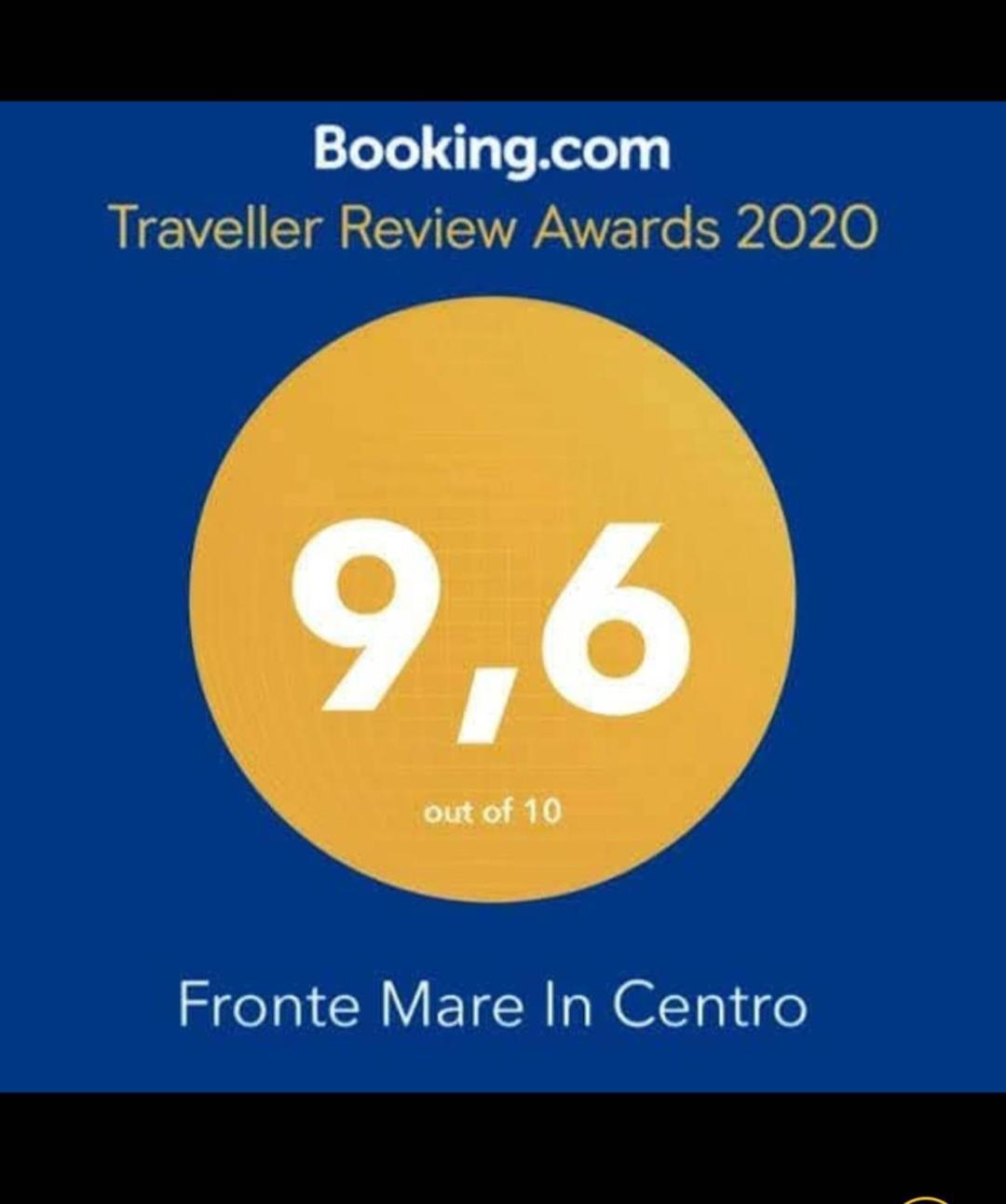 Torre Lapillo Fronte Mare In Centro With Covered Parking トッレ・ラピッロ エクステリア 写真